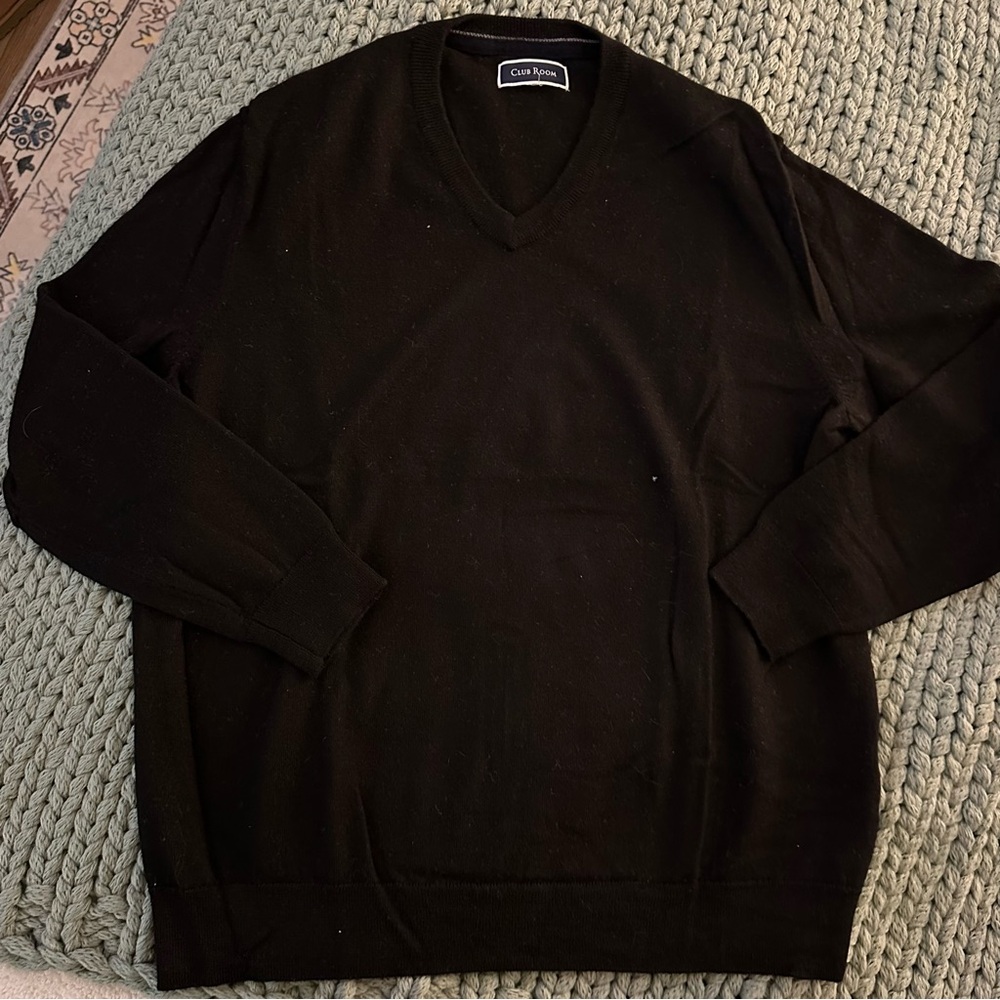 Club Room Black V-Neck Sweater